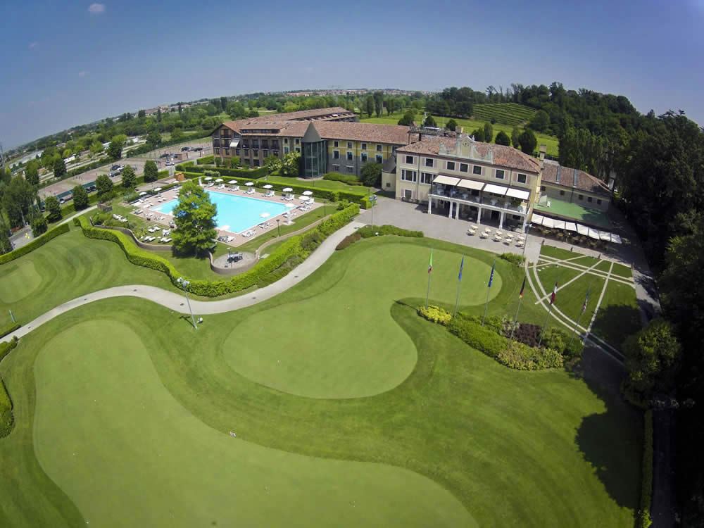 montecchia-club-house